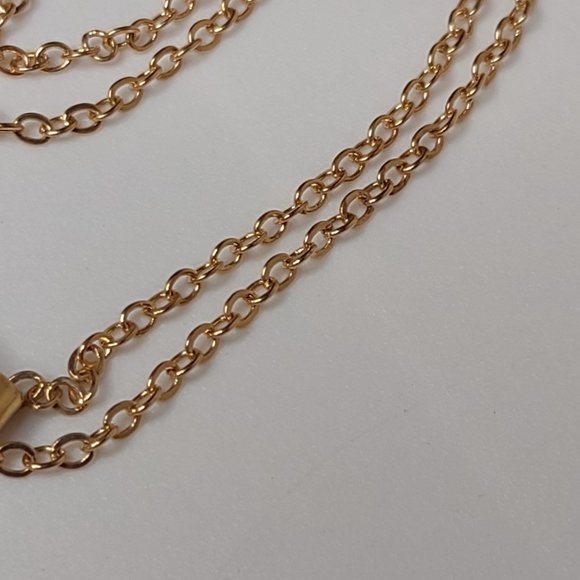 Very Cute Gold Tone Heart Necklace And Earring Set With Pink Stones - Picture 4 of 15